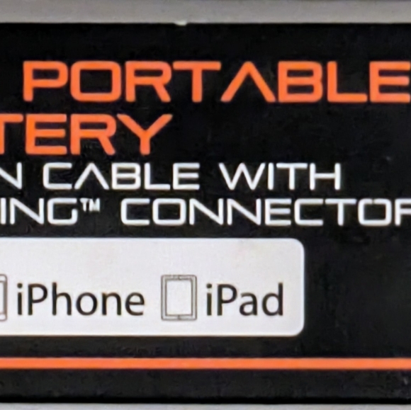 Blackweb Slim All-in-One Portable Battery Pack - Picture 9 of 11